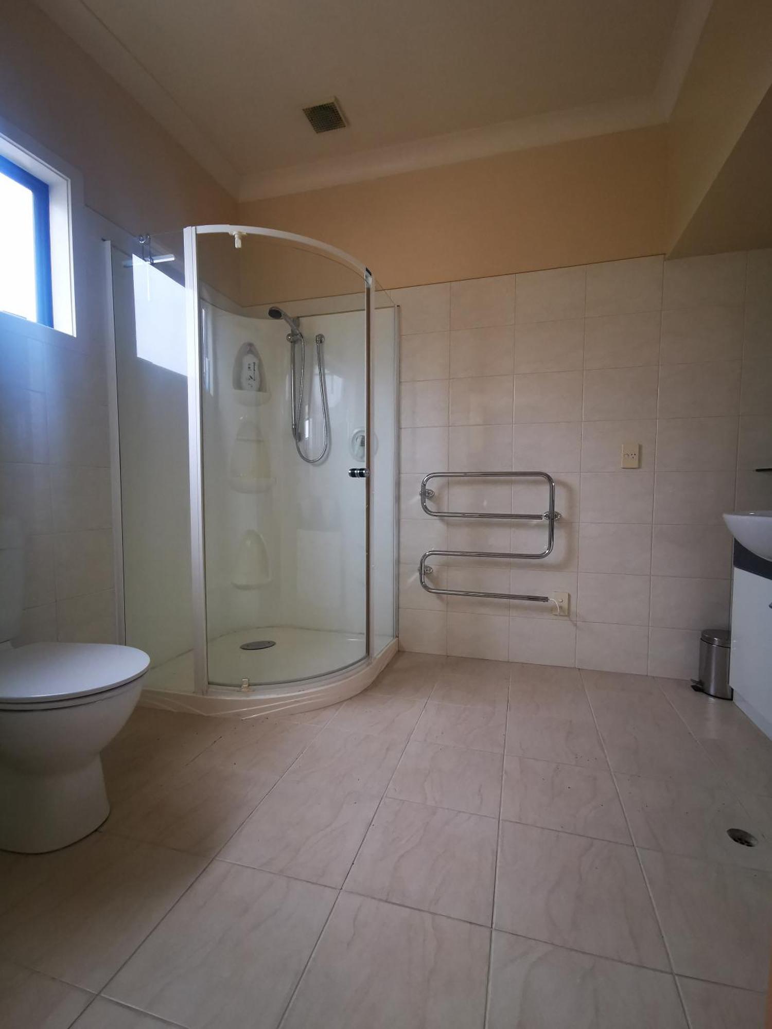 Large Luxury Apartment Located Right In Town Taupo Eksteriør billede